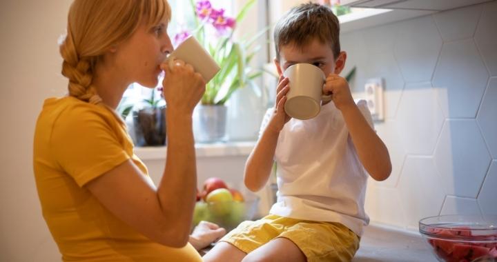Shift to healthy eating and drinking habits